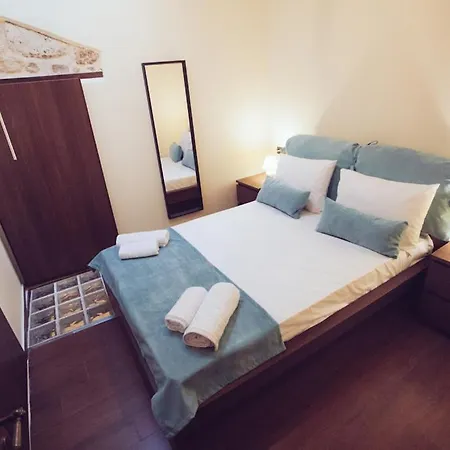 Danae Old Town Ретимно